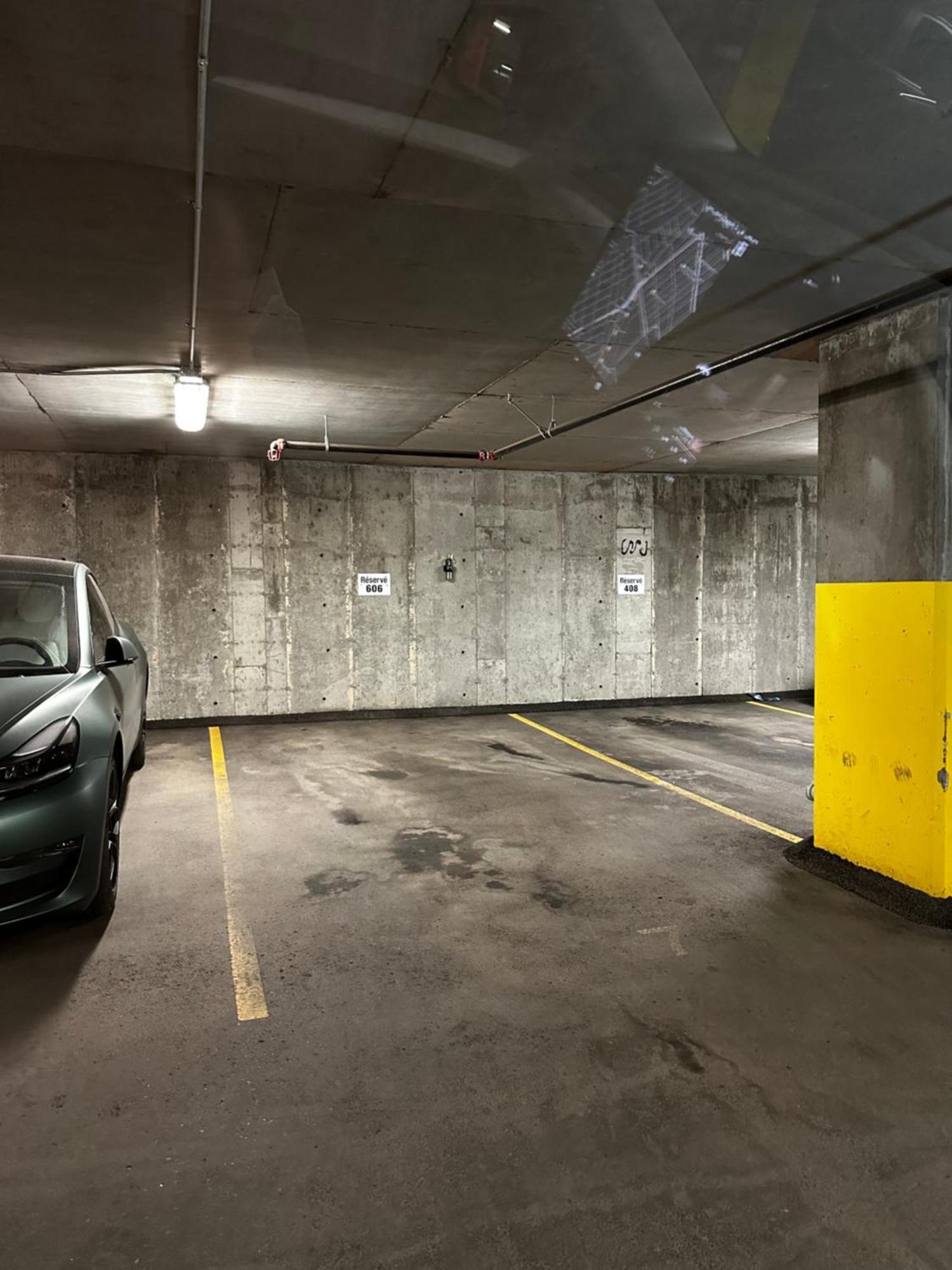 Initial / Wave + Parking / Centre-Ville De Quebec Exterior photo